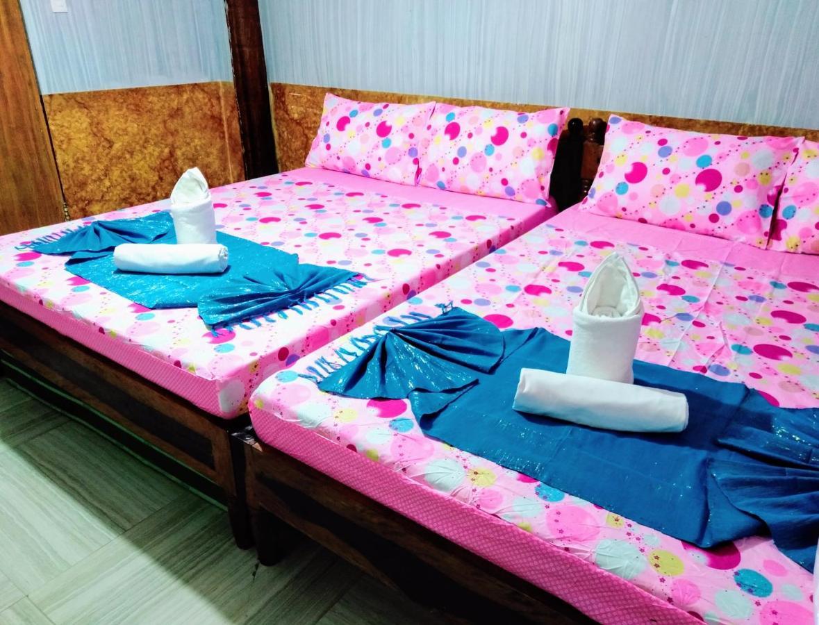 Blue Lagoon Inn, Pagudpud Bagian luar foto