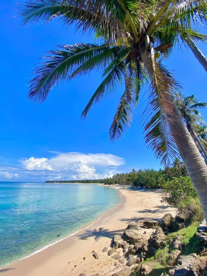 Blue Lagoon Inn, Pagudpud Bagian luar foto