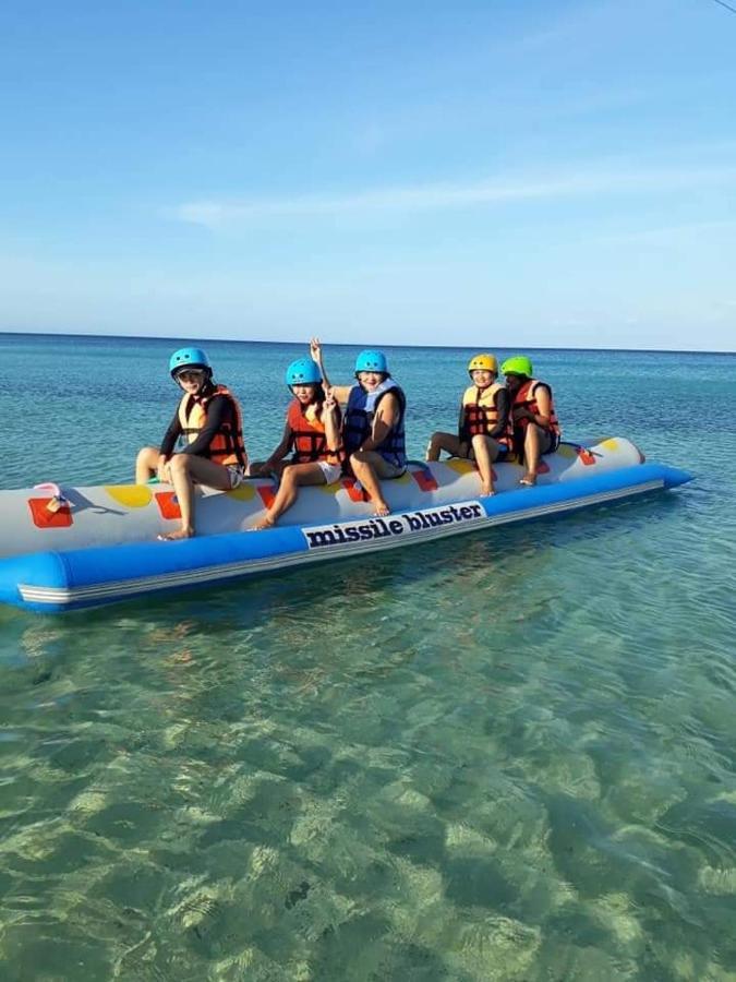Blue Lagoon Inn, Pagudpud Bagian luar foto